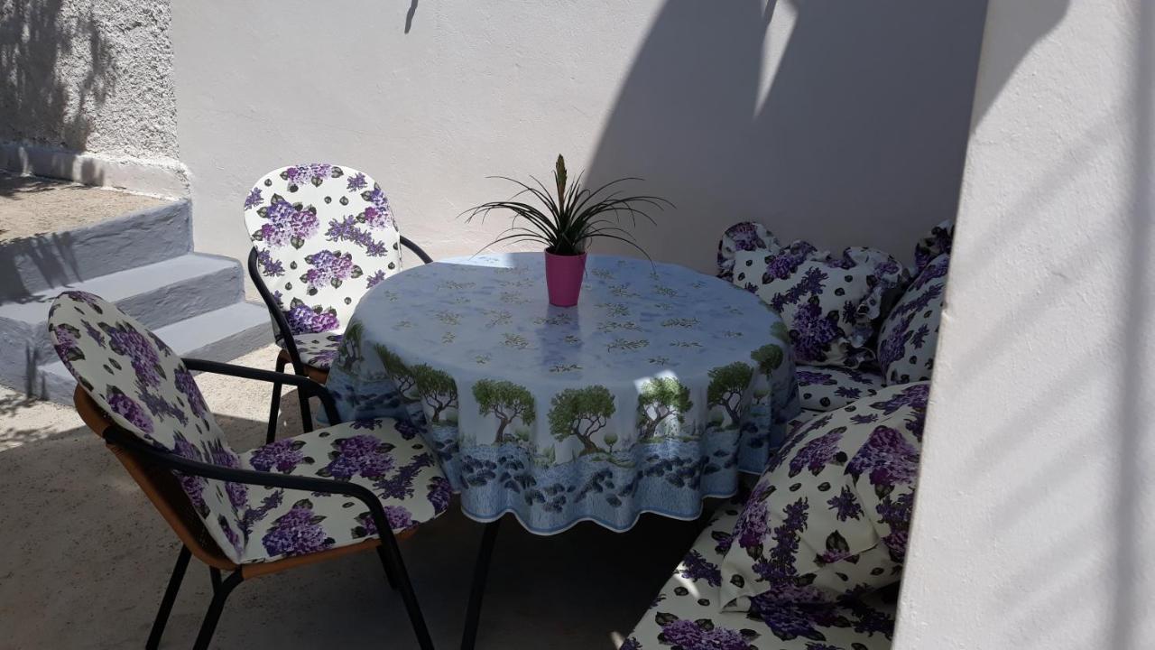 Mini Apartment Petra - Rooms Purple & Green With Kitchen And Garden دوبروفينك المظهر الخارجي الصورة